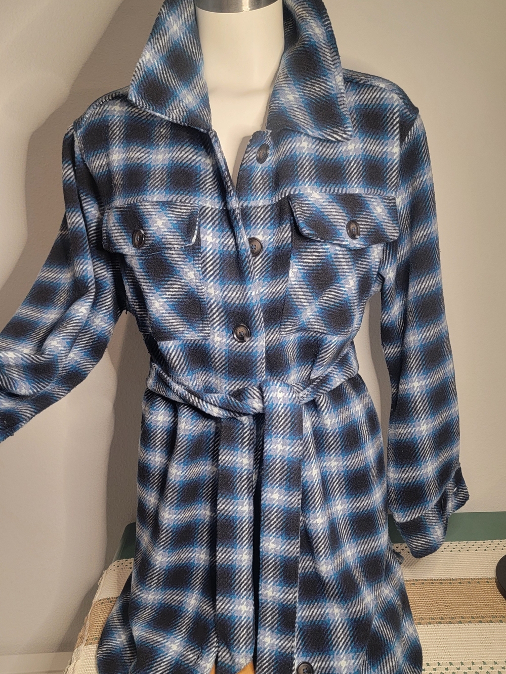 Time And Tru Jacket Womens L Blue Plaid Button Front Belted Pockets Mid-Length